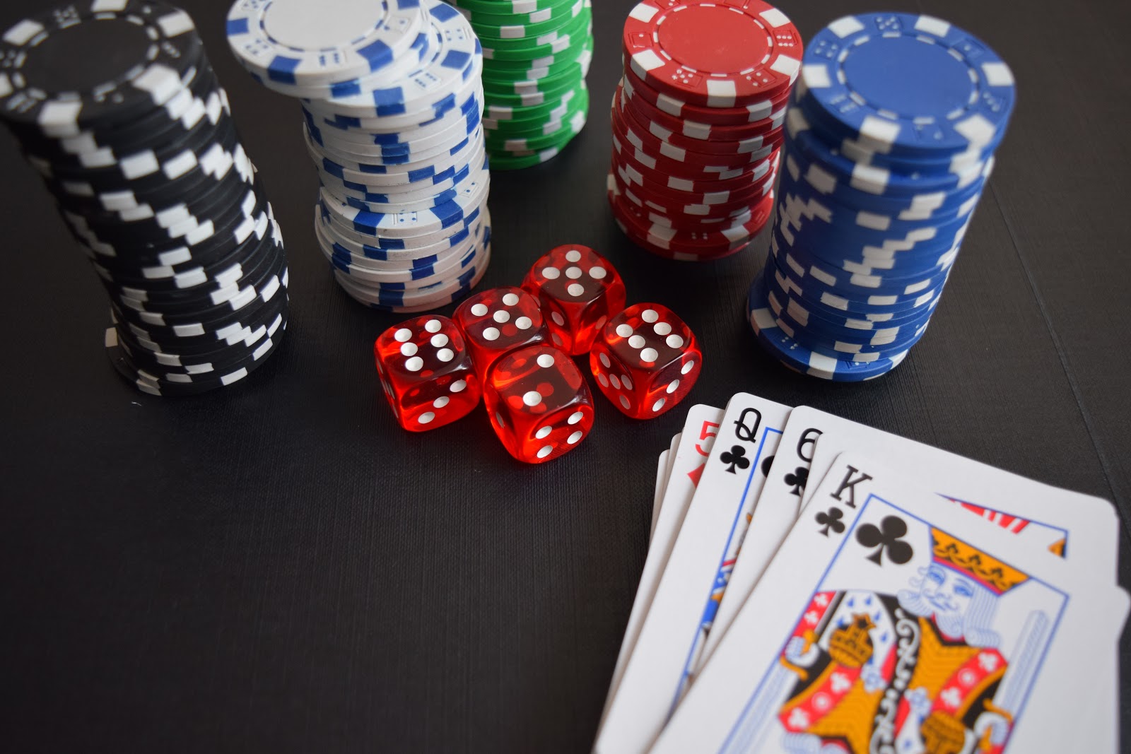 How can you get bonuses in an online casino? - Marketedly
