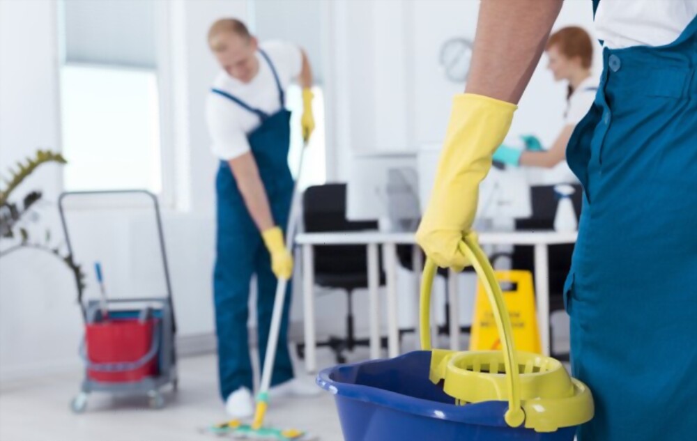 Hiring Professional Cleaning Services for office